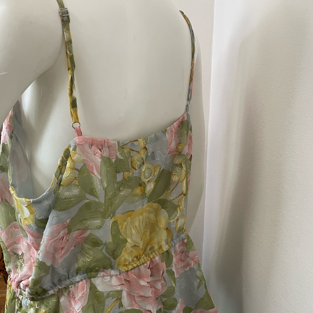 Floral Ruffled Adjustable Strap Top - Picture 4 of 7